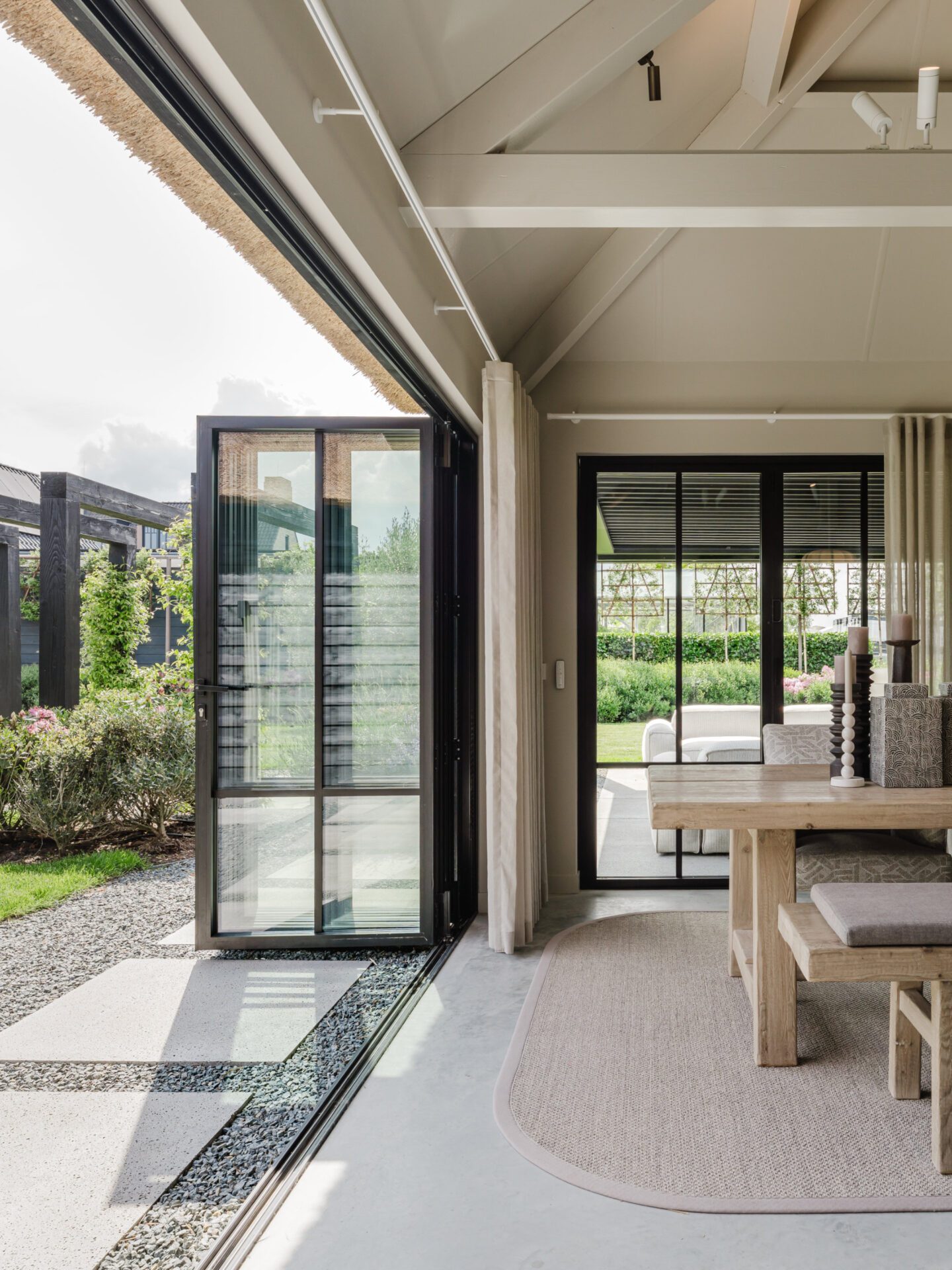 Alufold vouwwanden tuinhuis
